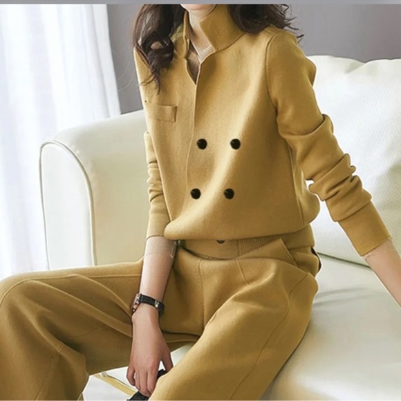 Micro-Elasticity Stand Collar Urban top - Picture 2 of 5